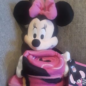 NFL Minnie Mouse and Throw Blanket